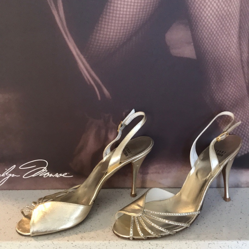 Stuart Weitzman Holiday Heels 👠 - Picture 1 of 8